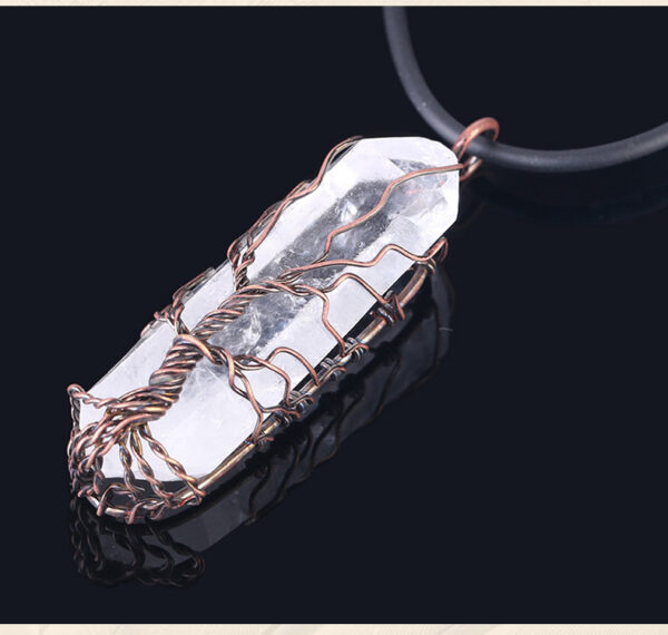 Amorphous Accessory Crystal Pendant Size Random - Image 6